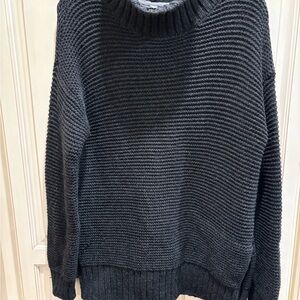 Lululemon stunning thick Cozy Black Knit Sweater with side zipper